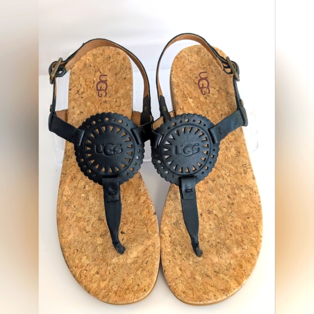 SALE! price UGG Ayden Leather Sandals Ankle Strap Comfort Sun Medallion like new